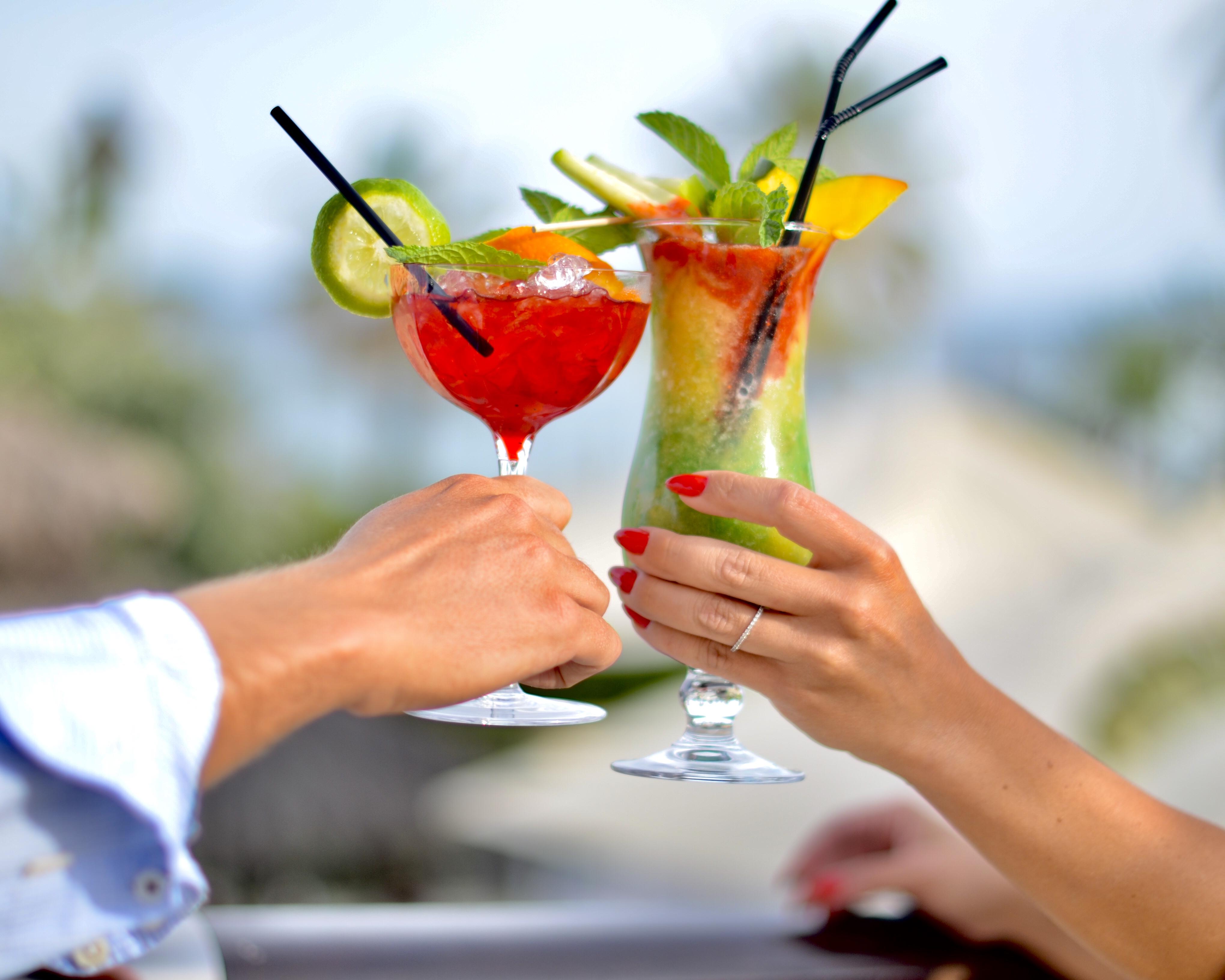 Gran Hotel Guadalpin Banus Marbella Exterior photo A couple toasting with cocktails