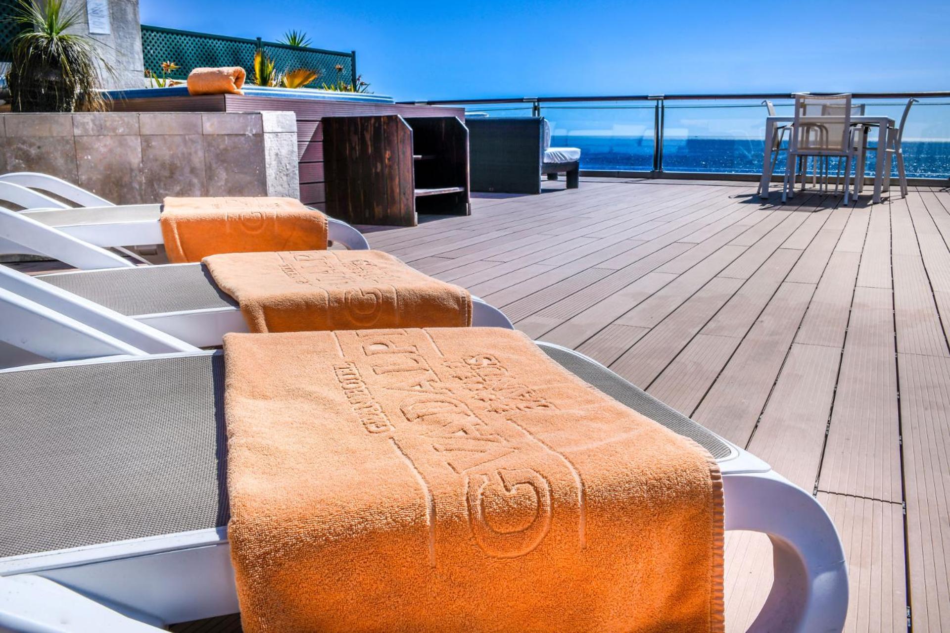 Gran Hotel Guadalpin Banus Marbella Exterior photo The rooftop pool at the hotel